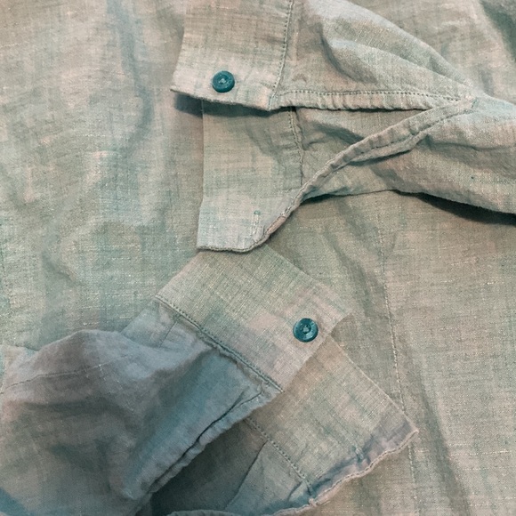 Mint Button Up Blouse - Picture 5 of 5